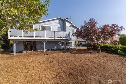 2407 N Aurora Avenue, East Wenatchee, WA 98802 - Photo 1