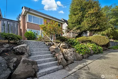 605 W Emerson Street, Seattle, WA 98119 - Photo 1