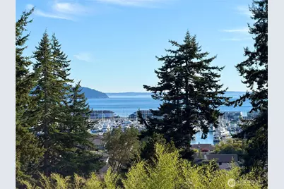 5516 Sunset Avenue, Anacortes, WA 98221 - Photo 1