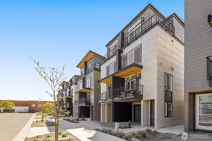 9207 Densmore Ave N, Seattle, WA 98103 - Photo 1