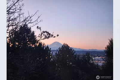 15266 Sunwood Boulevard #D32, Tukwila, WA 98188 - Photo 1