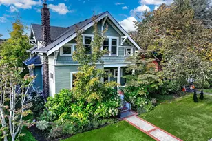 3879 44th Ave NE, Seattle, WA 98105 - Photo 1