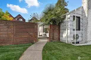 1018 NE 96th St, Seattle, WA 98115 - Photo 1
