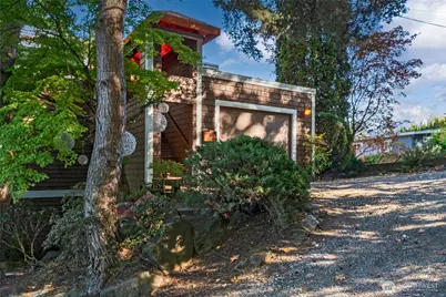 9136 Spear Place S, Seattle, WA 98118 - Photo 1