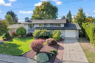 1802 Clovercrest St, Enumclaw, WA 98022 - Photo 1