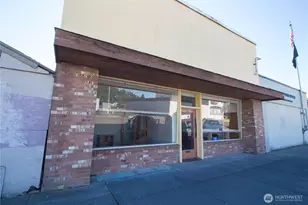 716 E Fairhaven Ave, Burlington, WA 98233 - Photo 1