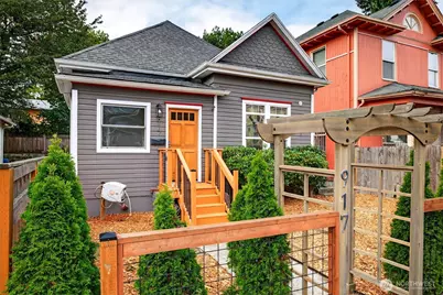 917 23rd Avenue, Seattle, WA 98122 - Photo 1
