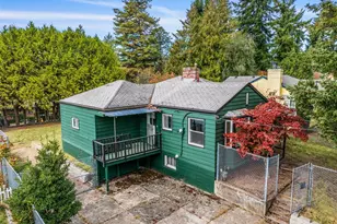 10713 15th Ave NE, Seattle, WA 98125 - Photo 1