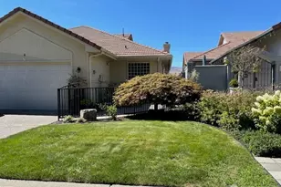 401 19th Street NE, East Wenatchee, WA 98802 - Photo 1