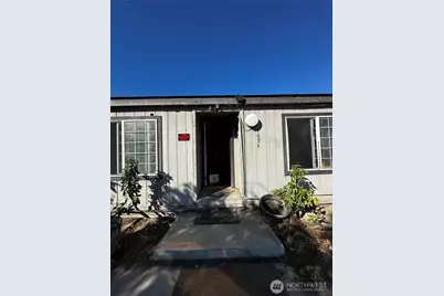 4694 Beverly Burke Road SW, Quincy, WA 98837 - Photo 1