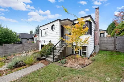 10205 35th Avenue SW, Seattle, WA 98146 - Photo 1