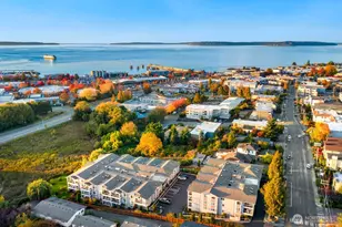 404 3rd Ave S, Edmonds, WA 98020 - Photo 1