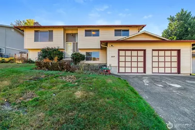 817 S 28th Court, Renton, WA 98055 - Photo 1