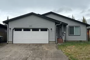 223 Colorado St, Longview, WA 98632 - Photo 1