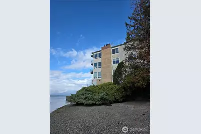 5701 Seaview Avenue NW #202, Seattle, WA 98107 - Photo 1