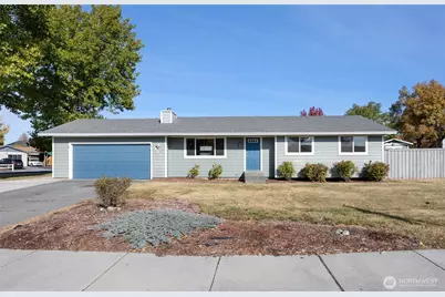 233 N Manzanita Drive, Moses Lake, WA 98837 - Photo 1