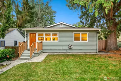 13761 30th Avenue NE, Seattle, WA 98125 - Photo 1