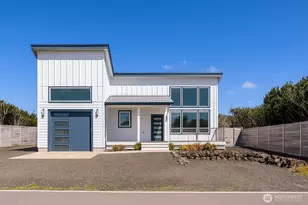 787 Ocean Shores Blvd SW, Ocean Shores, WA 98569 - Photo 1
