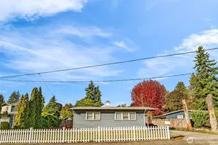 2716 NE 5th Pl, Renton, WA 98056 - Photo 1