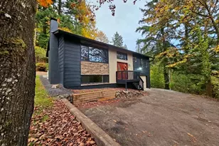 2666 Maplewood Dr, Longview, WA 98632 - Photo 1