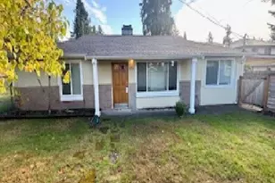 17554 Fremont Ave N, Shoreline, WA 98133 - Photo 1