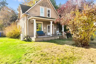 124 E 37th St, Tacoma, WA 98404 - Photo 1