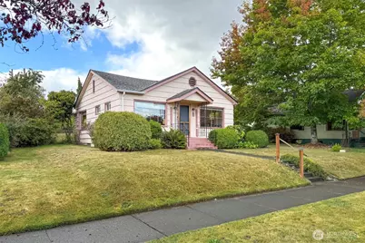 216 E 10th Street, Port Angeles, WA 98362 - Photo 1