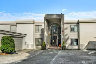 3640 26th Pl W, Seattle, WA 98199 - Photo 1