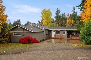 4576 Hawthorne Ave W, Port Orchard, WA 98367 - Photo 1