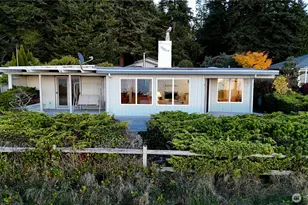 3732 Smugglers Cove Rd, Greenbank, WA 98253 - Photo 1