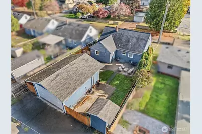 728 5th Street SE, Puyallup, WA 98372 - Photo 1