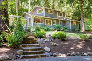 4657 Island Ave NE, Bainbridge Island, WA 98110 - Photo 1
