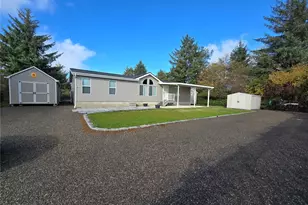 526 SE Canal Dr, Ocean Shores, WA 98569 - Photo 1
