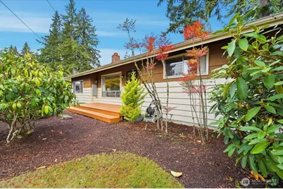 17705 58th Place W, Lynnwood, WA 98037 - Photo 1