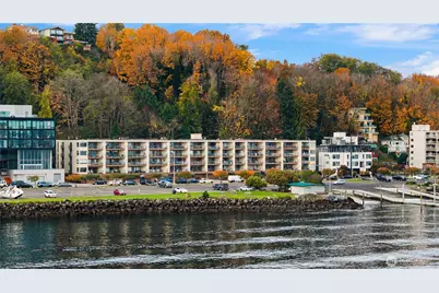 1301 Harbor Avenue SW #211, Seattle, WA 98116 - Photo 1