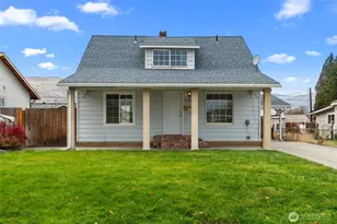 926 Kittitas St, Wenatchee, WA 98801 - Photo 1