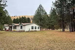 435 S Touchet Rd, Dayton, WA 99328 - Photo 1