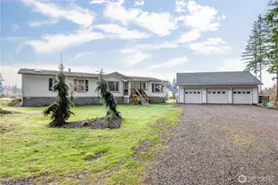200 Studebaker Spur 3, Castle Rock, WA 98611 - Photo 1