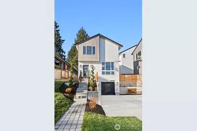 9523 15th Avenue NE, Seattle, WA 98115 - Photo 1