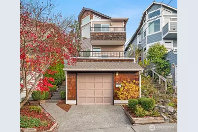 1430 32nd Avenue, Seattle, WA 98122 - Photo 1