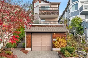 1430 32nd Ave, Seattle, WA 98122 - Photo 1