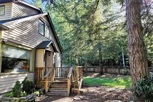 180 Skyline Dr, Port Angeles, WA 98362 - Photo 1