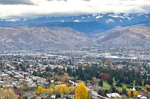 776 NE Tyler Pl, East Wenatchee, WA 98802 - Photo 1