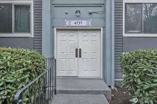 4737 W Lake Sammamish Pkwy SE, Issaquah, WA 98027 - Photo 1