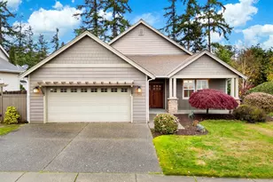 2882 SW Fairway Point Dr, Oak Harbor, WA 98277 - Photo 1