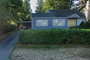 2527 NE 92nd St, Seattle, WA 98115 - Photo 1