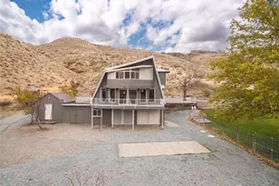 110 Bill Shaw Rd, Pateros, WA 98846 - Photo 1