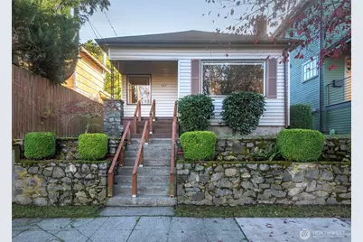 747 N 78th Street, Seattle, WA 98103 - Photo 1