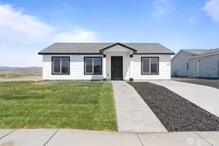 227 Poplar Street NE, Royal City, WA 99357 - Photo 1
