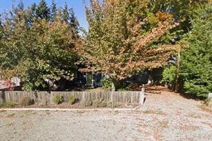 828 S 195th St, Des Moines, WA 98148 - Photo 1